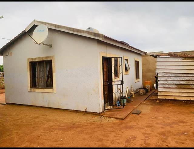 2 BEDROOM HOUSE FOR SALE IN SOSHANGUVE SOUTH